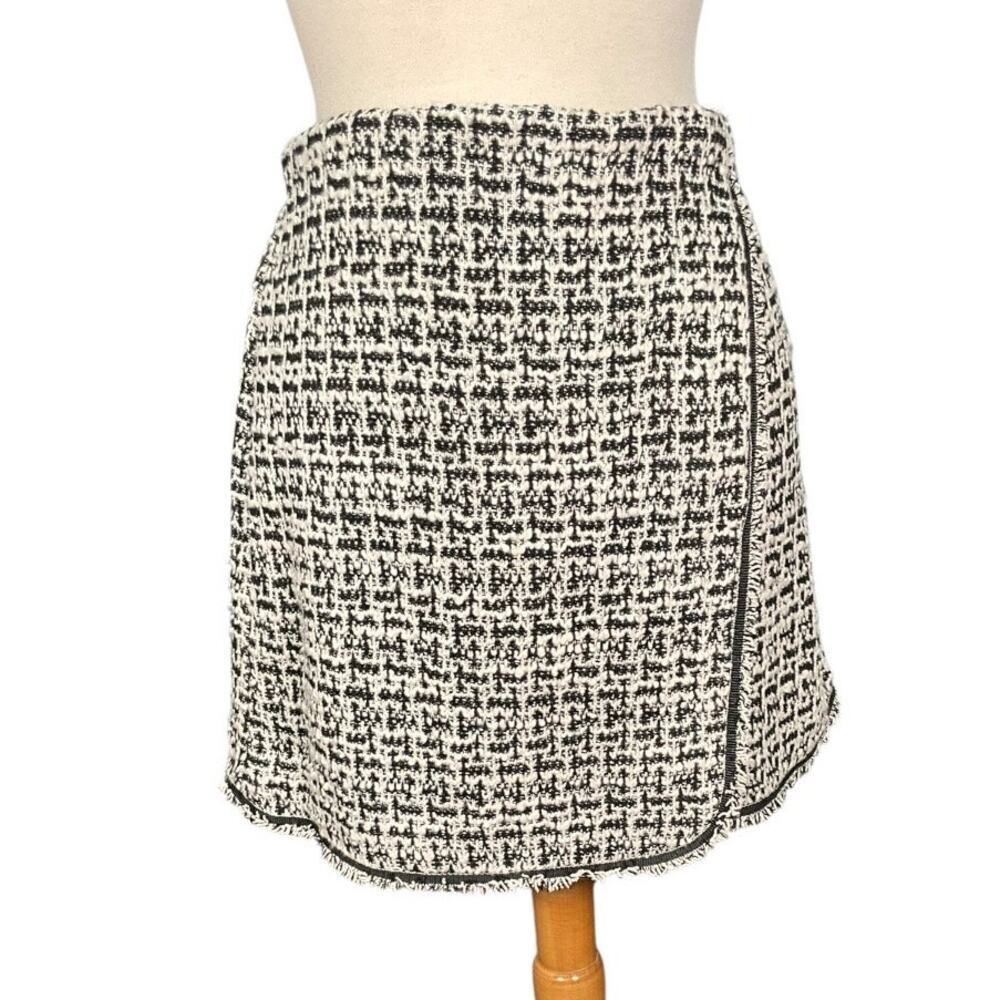 Max Studio London Preppy Wrap Mini Skirt Quiet Luxury Small 90s Office Stretch